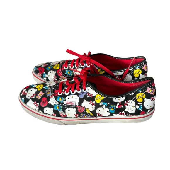 Vans Sneakers W/7.5 M/6 Black MultiColor Hello Kitty Athleisure Skate Life VGC - Picture 2 of 11
